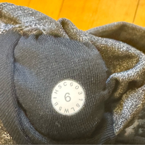 Lululemon Metallic Print Pants - Picture 4 of 4